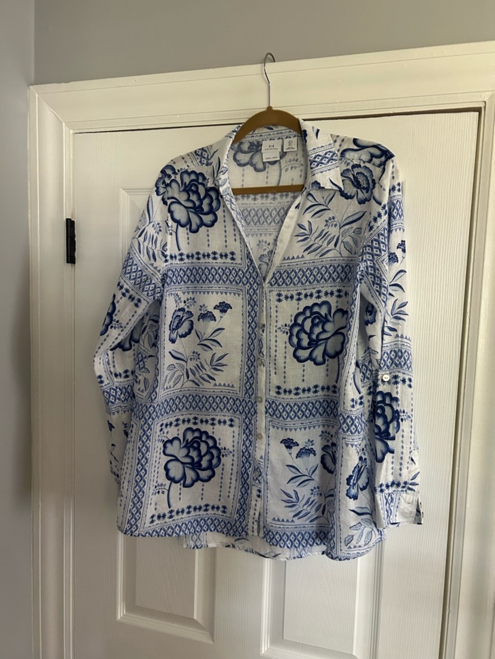 Halston Linen Blue & White Floral Convertible Long- Sleeve Blouse -L